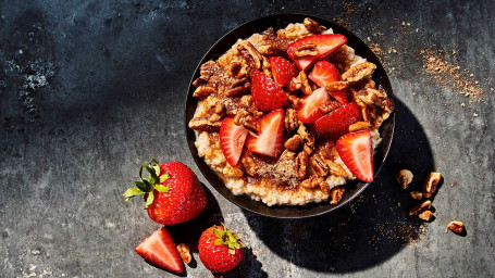 Steel Cut Oatmeal With Strawberries Pecans