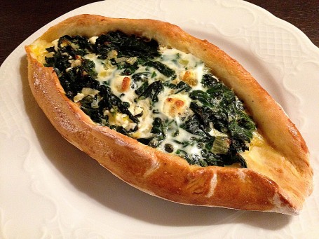 Pide Spinach