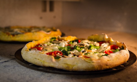 Mozzarella Pizza Mozzarella Pizza