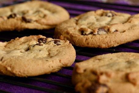 Ultimate Chocolate Chip Cookie