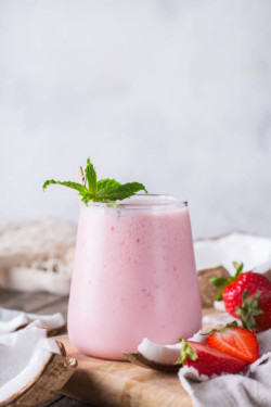 Strawberries Lassi