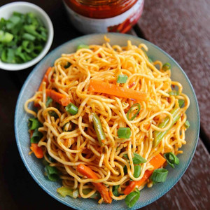 Veg Schezwan Noodles