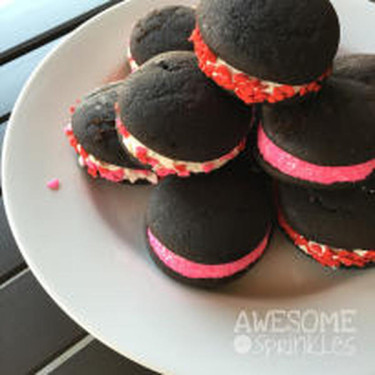 Chocolate Creme Whoopie Pie