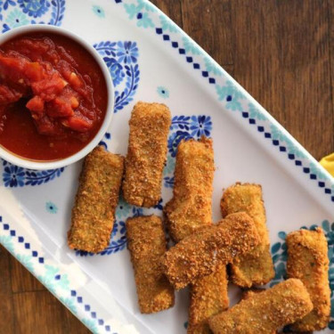 Fried Mozzarella Sticks