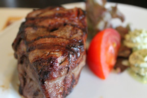 Steakhouse Salad