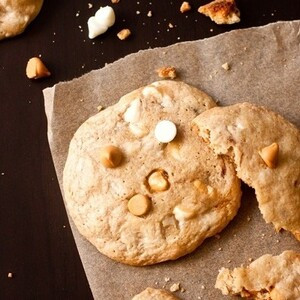 White Chip Macadamia Nut Cookie