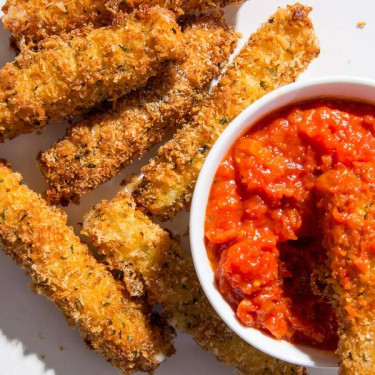 Mozzarella Sticks 6 Piece