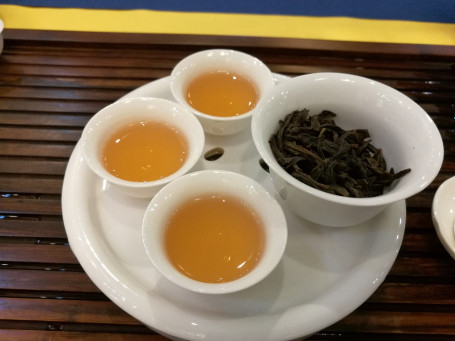 Peach Oolong Tea