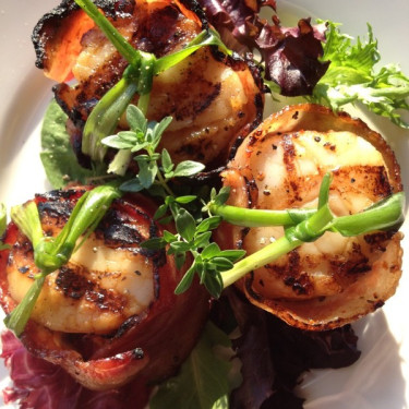 Scallops Wrapped In Bacon